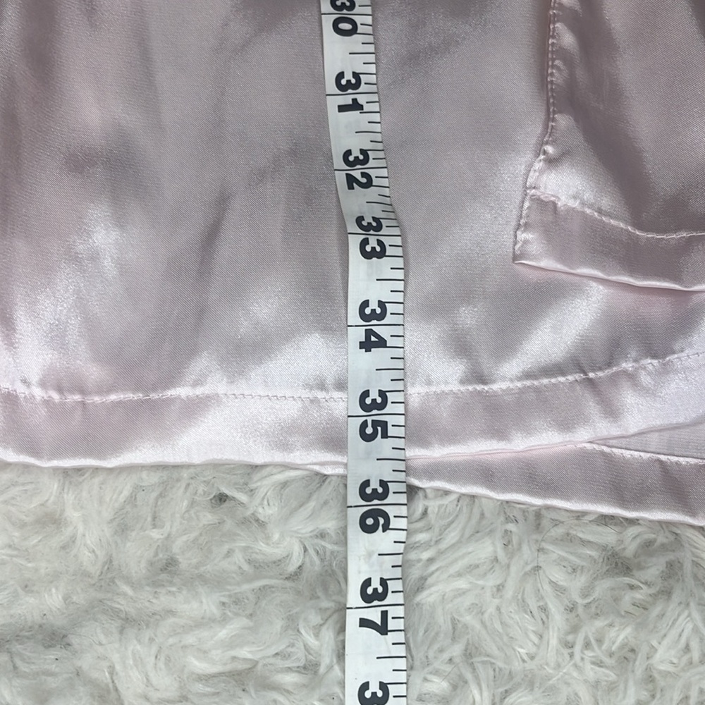 Linea Donatella robe NWT women’s size small/medium with beautiful lace details - Picture 8 of 10